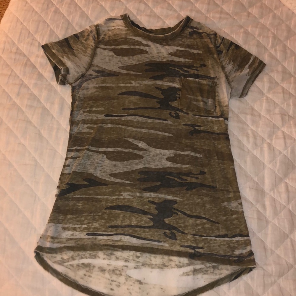 Camo Tee